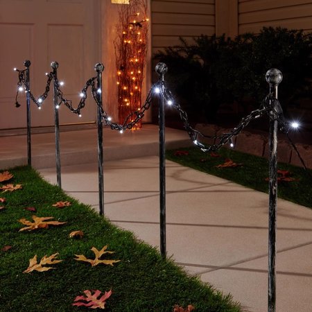 CELEBRATIONS Halloween LED Prelit Chain on Pole Pathway Decor 37134-71